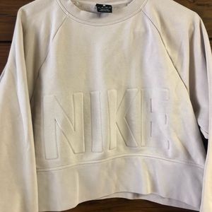 Women’s Nike sweatshirt